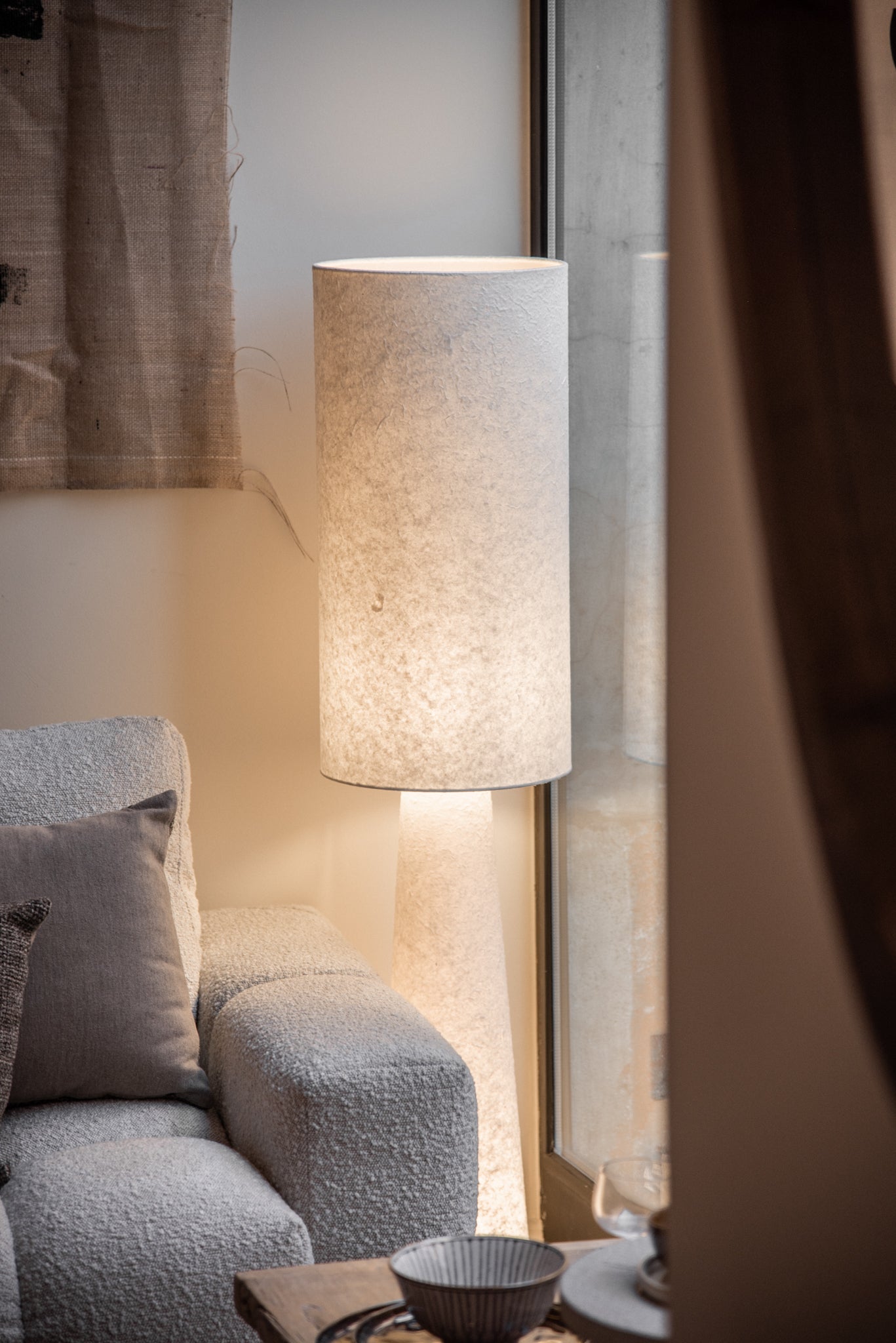 Lampadaire OPIO | Papier mâché