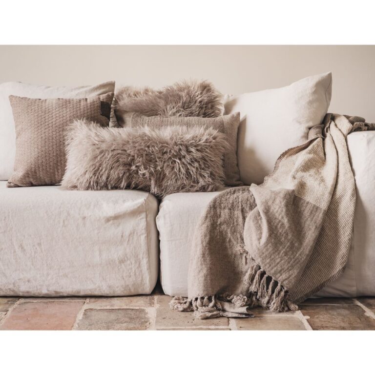Coussin FLAVIE Fausse fourrure Sand [BED & PHILOSOPHY]